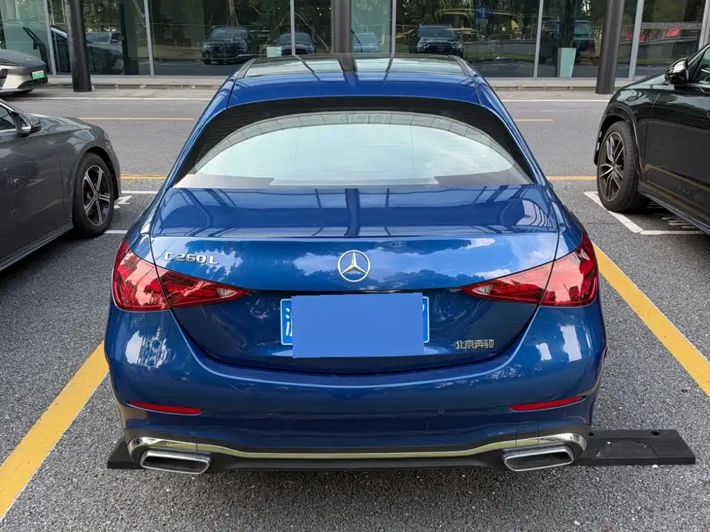 Mercedes-Benz C-Class — миниатюра 5