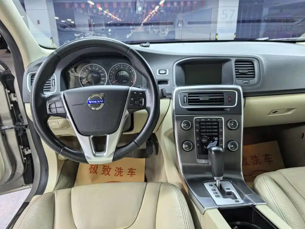 Volvo S60 (Import) — миниатюра 15