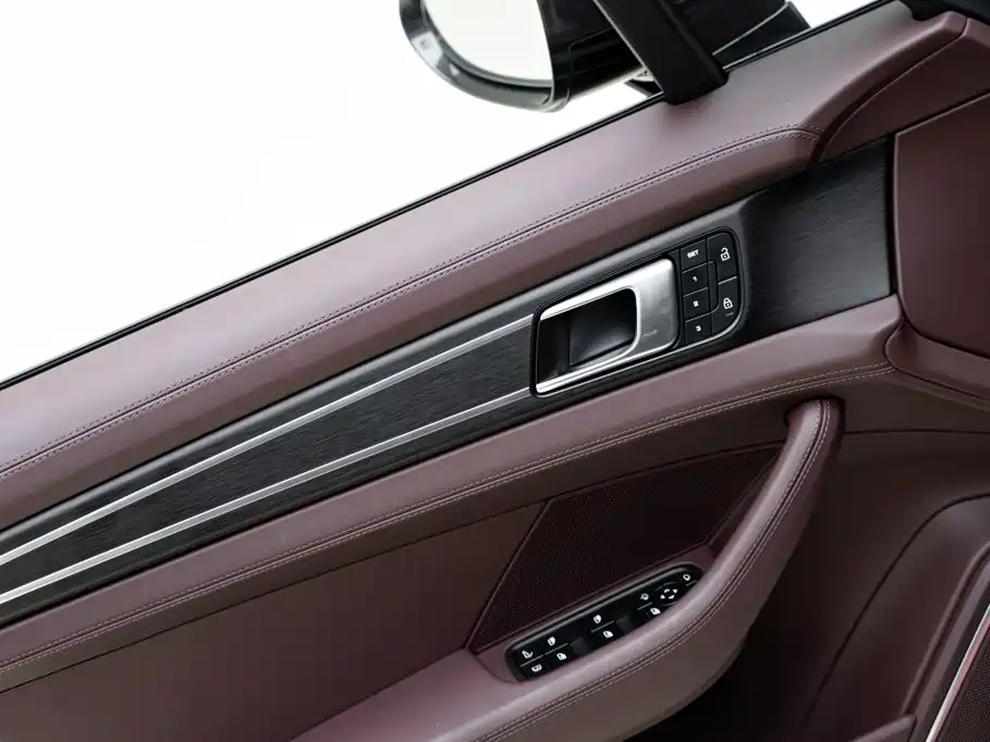 Porsche Panamera Hybrid — миниатюра 17