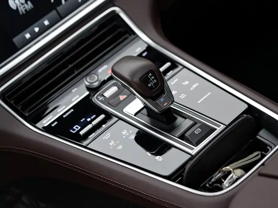 Porsche Panamera Hybrid — миниатюра 16
