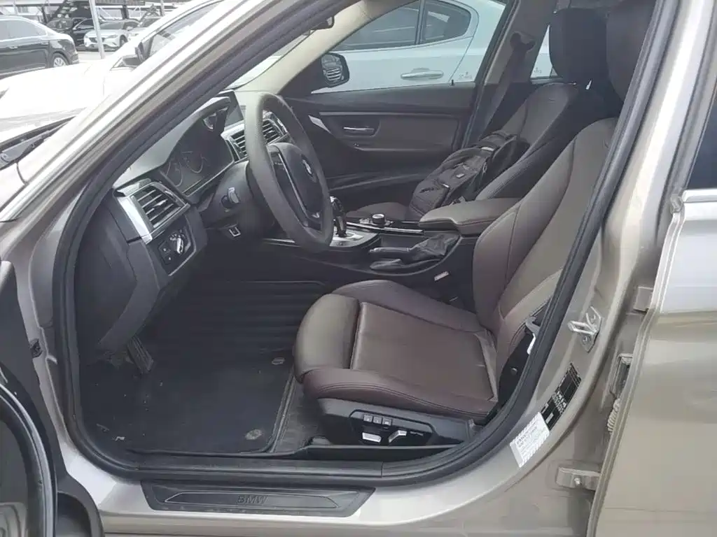 BMW 3 Series — миниатюра 15