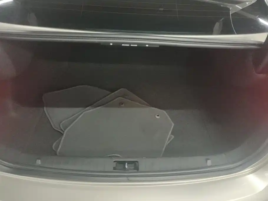 Volvo S60 — миниатюра 4