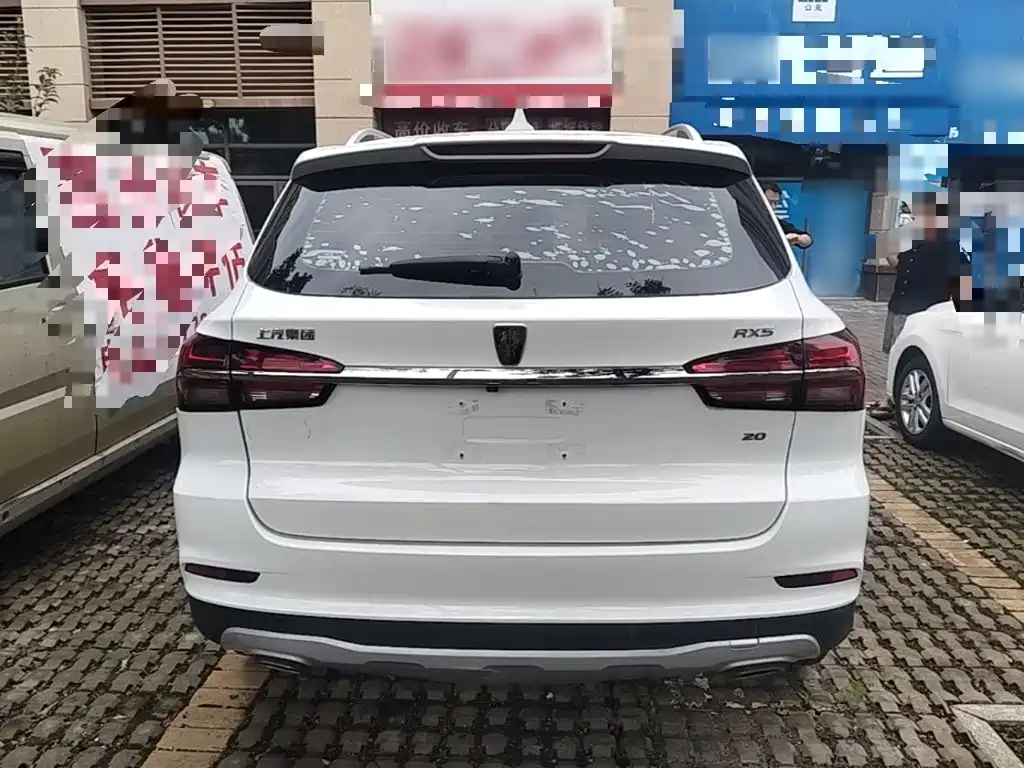 Roewe RX5 — миниатюра 6