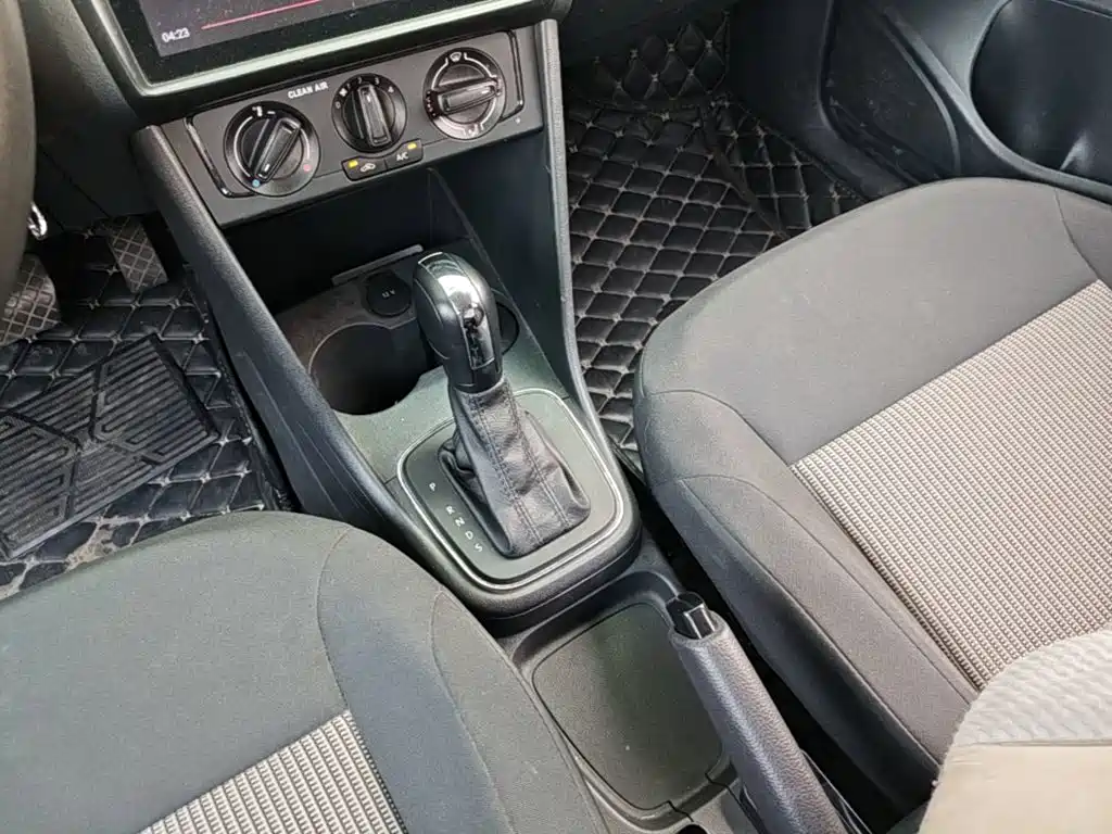 Volkswagen Polo — миниатюра 14