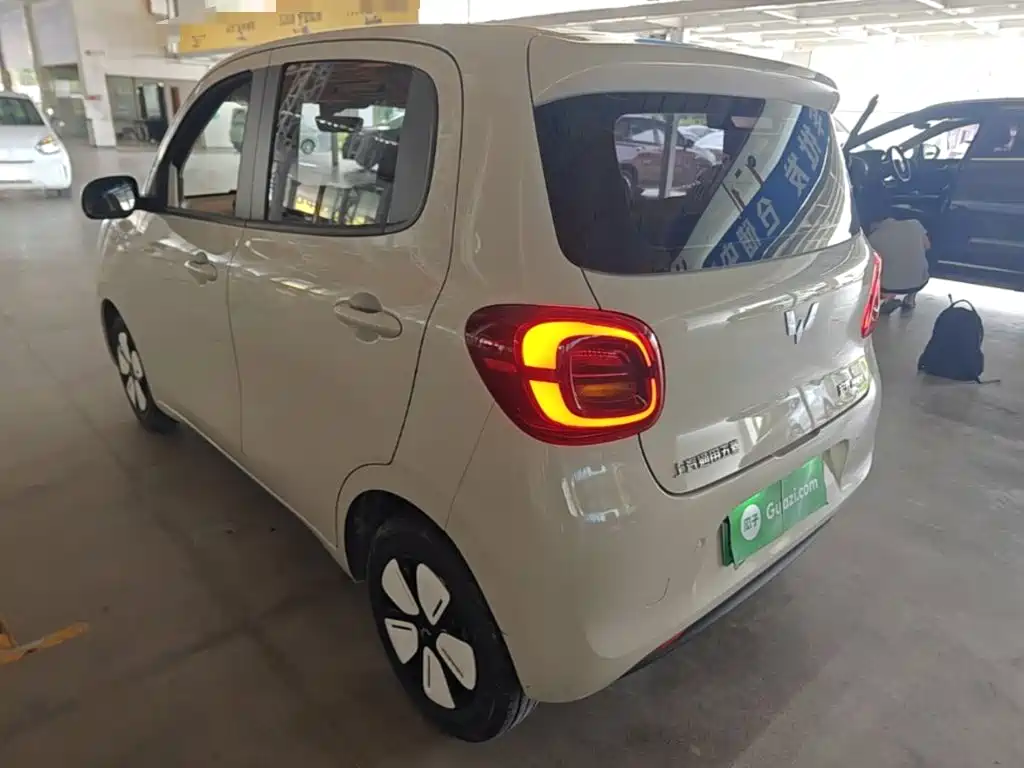 Wuling MINIEV — миниатюра 5