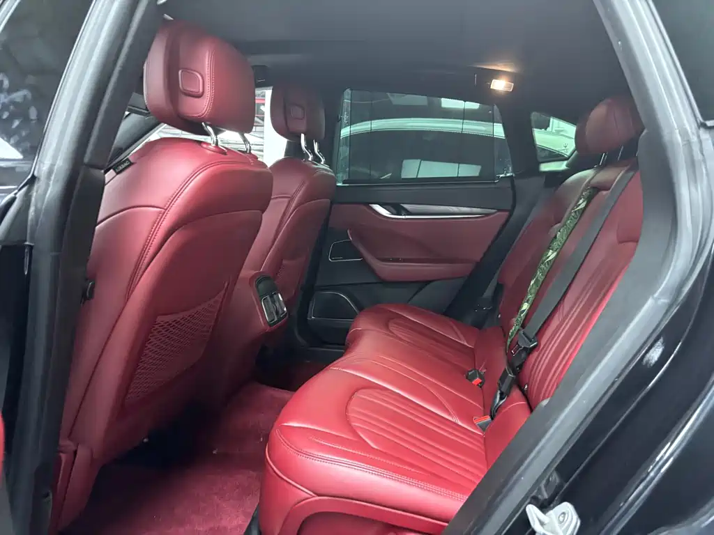 Maserati Levante — миниатюра 8