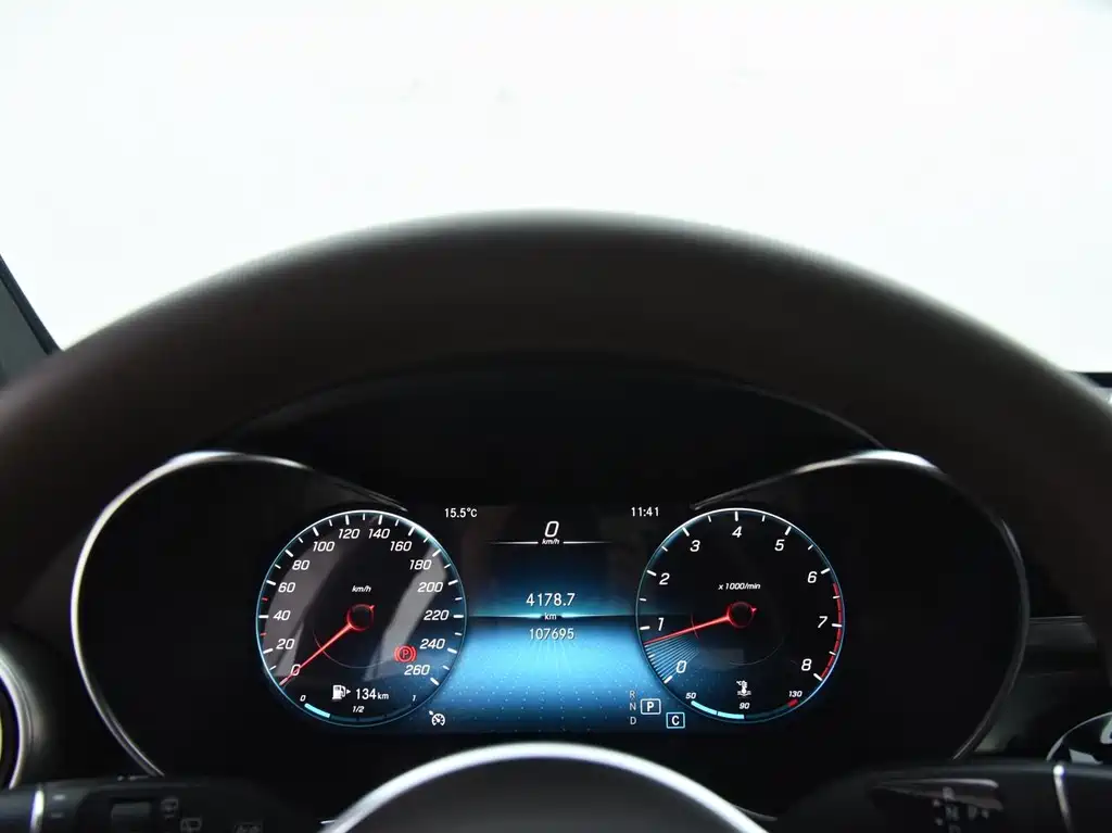 Mercedes-Benz GLC — миниатюра 7