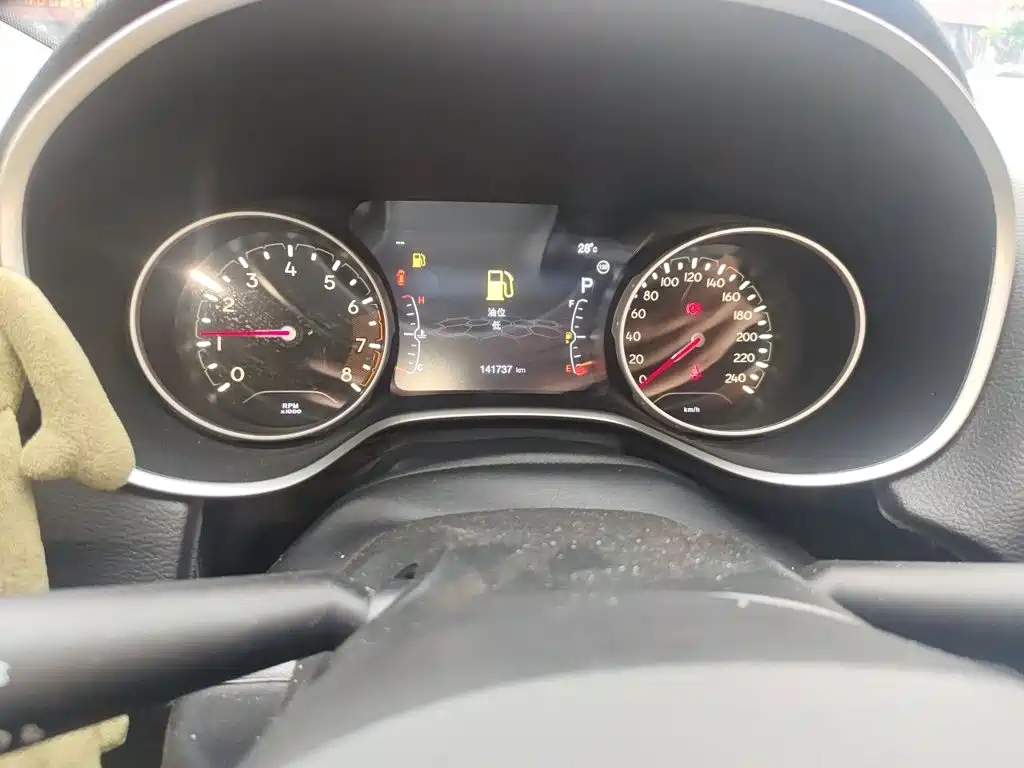 Jeep Compass — миниатюра 5