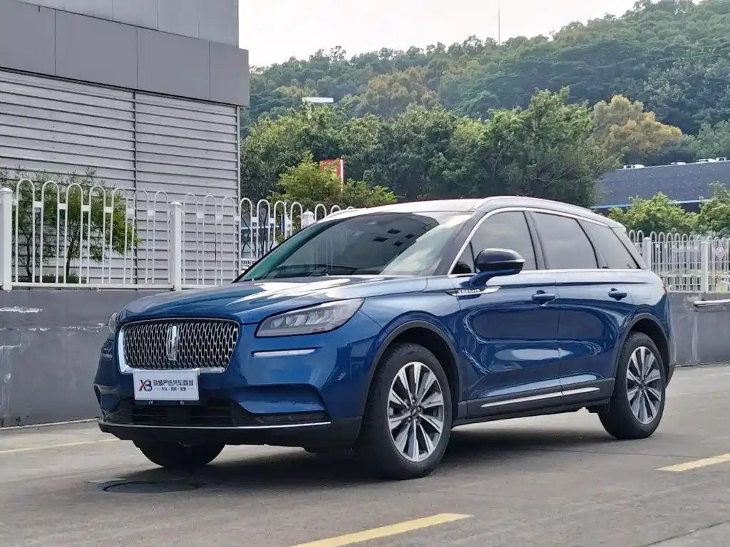 Lincoln Corsair