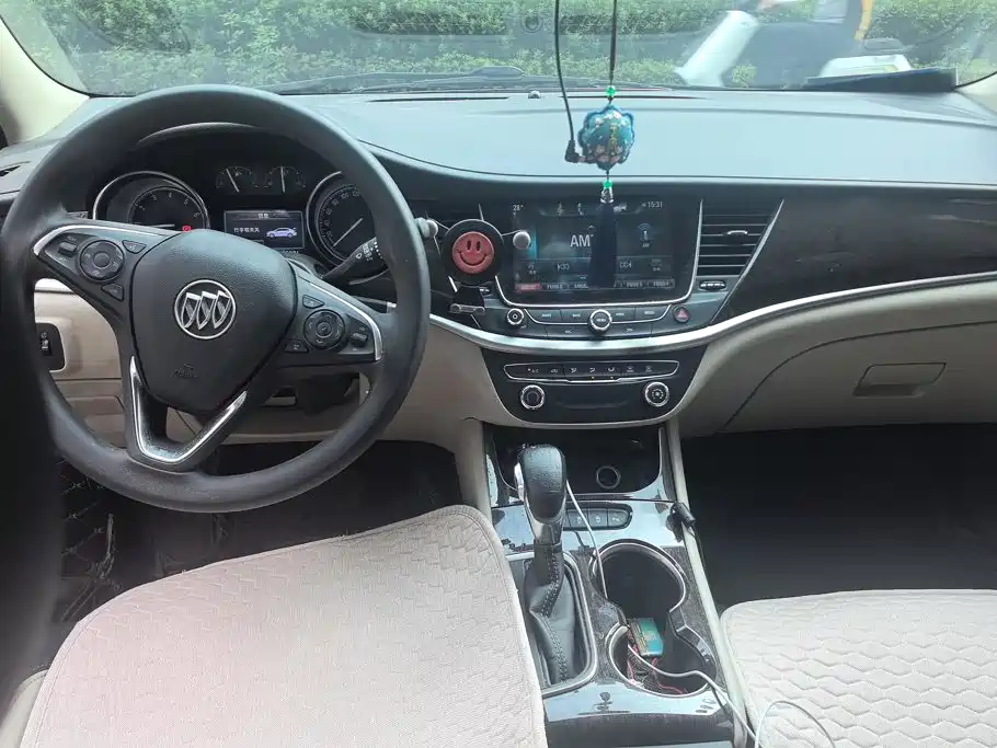 Buick Verano — миниатюра 12