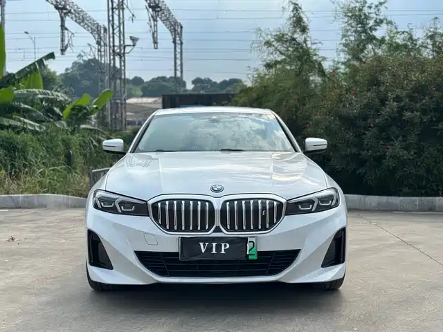2023 BMW i3