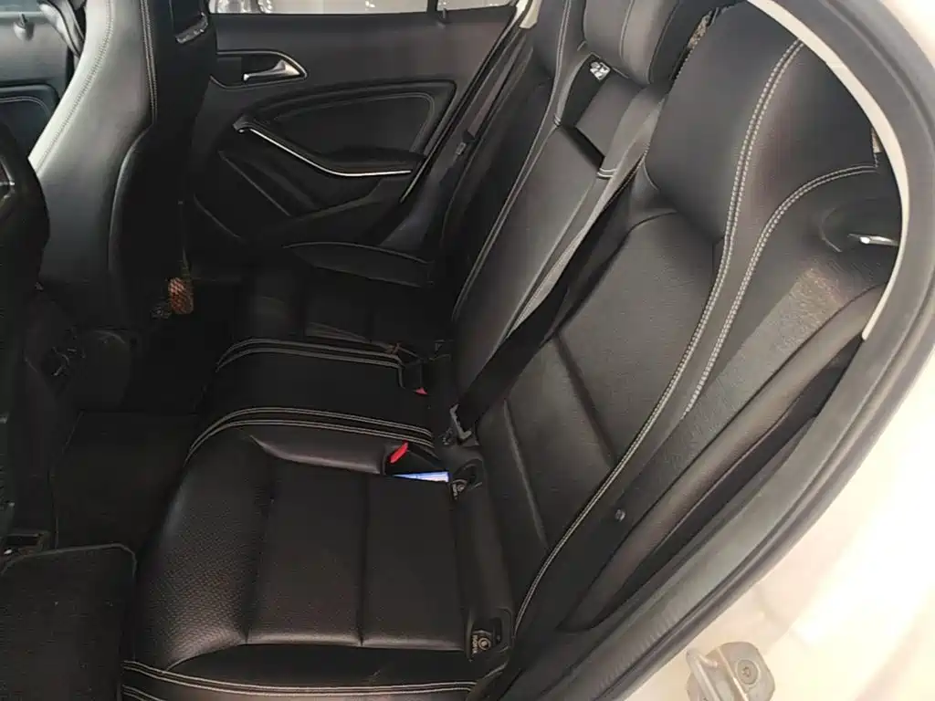 Mercedes-Benz GLA — миниатюра 17