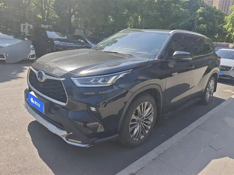 Toyota Highlander 2021