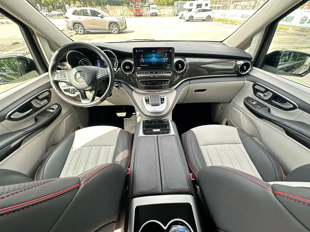 Mercedes-Benz V-Class — миниатюра 9