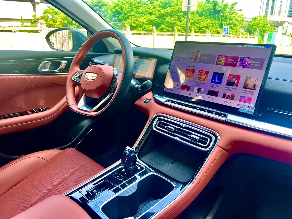 Geely Emgrand — миниатюра 16