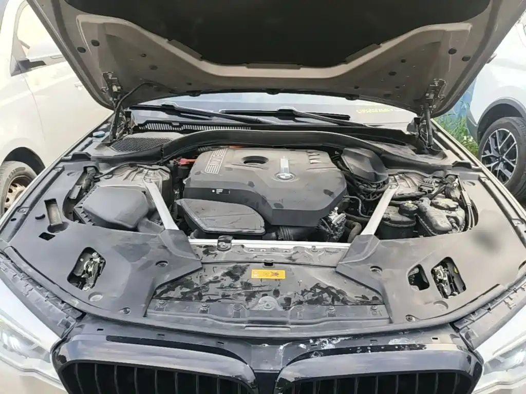 BMW 5 Series New Energy — миниатюра 20