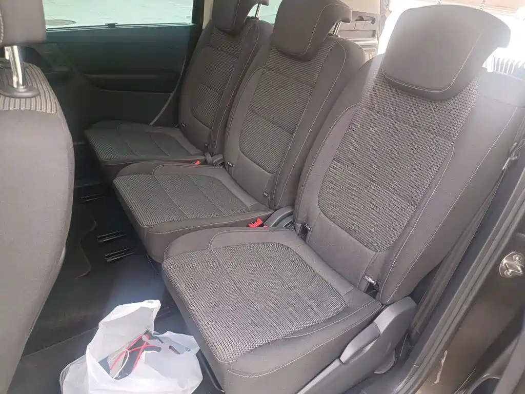 Volkswagen Sharan — миниатюра 18