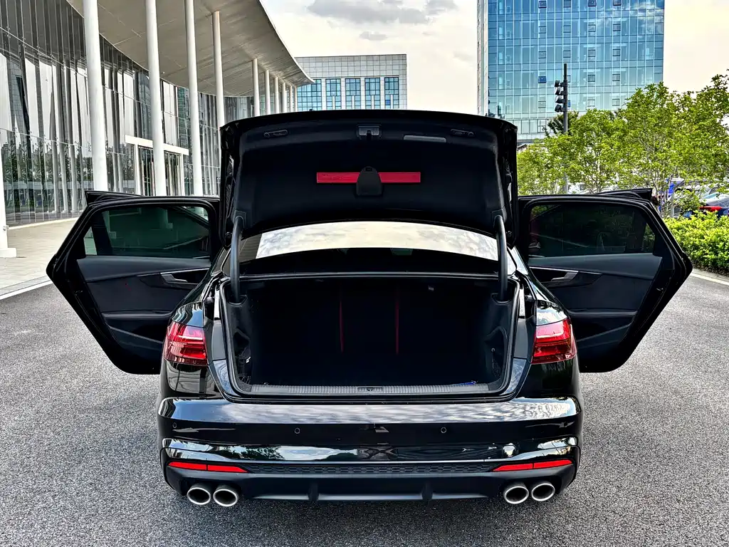 Audi S4 — миниатюра 11