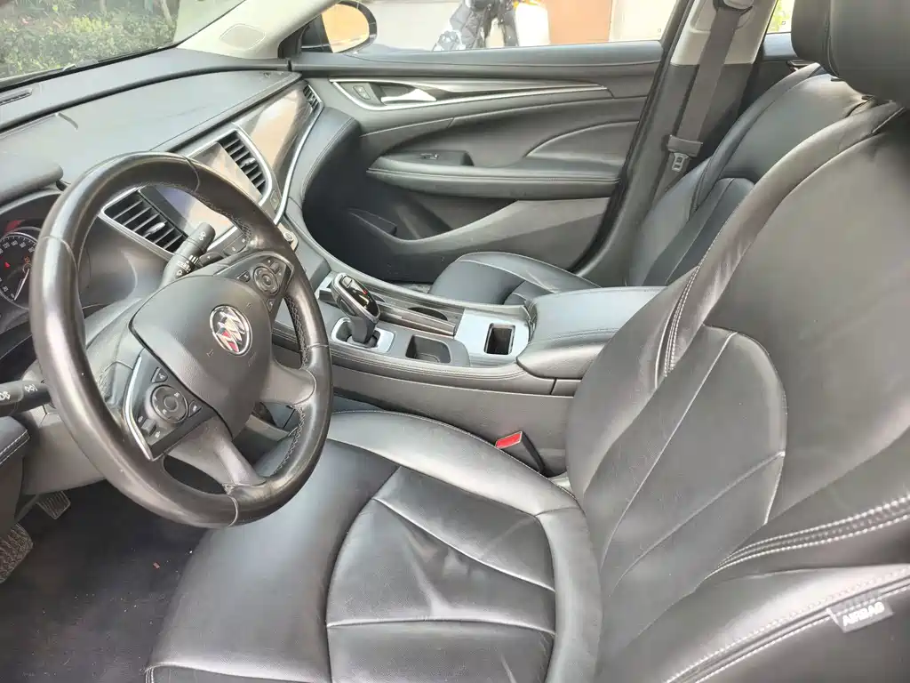 Buick LaCrosse — миниатюра 4