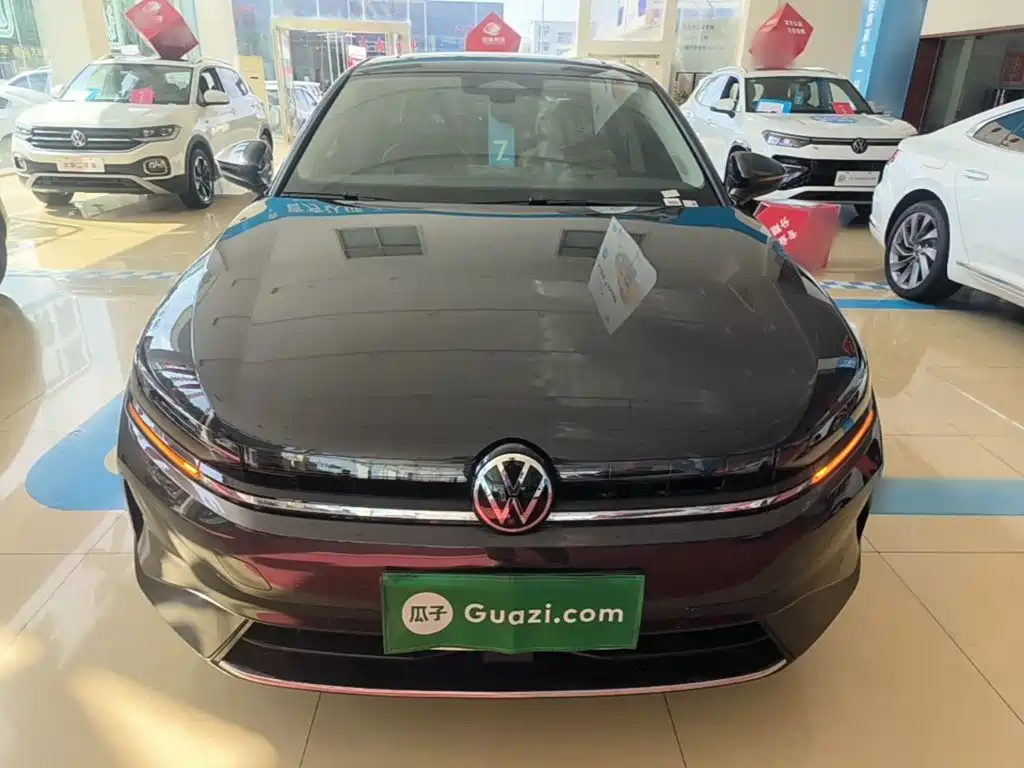 Volkswagen Sagitar — миниатюра 3