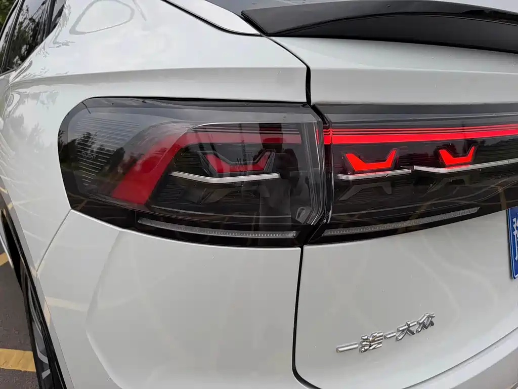 Volkswagen X — миниатюра 35