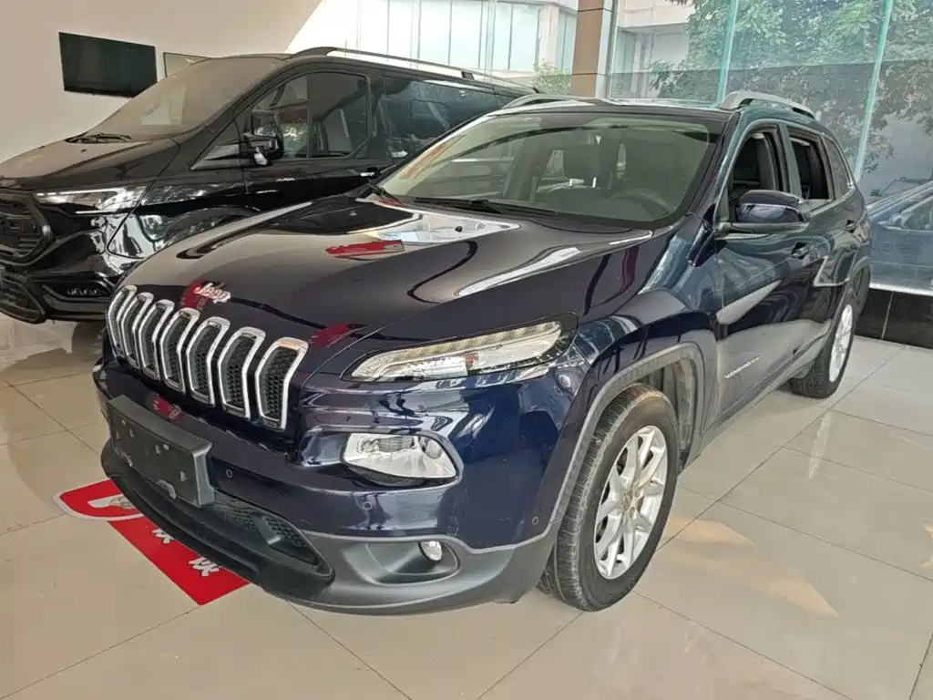 Jeep Cherokee — миниатюра 2