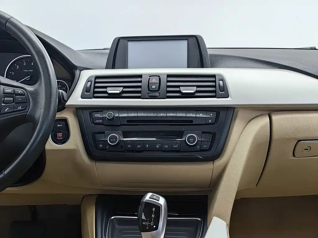 BMW 3 Series — миниатюра 12