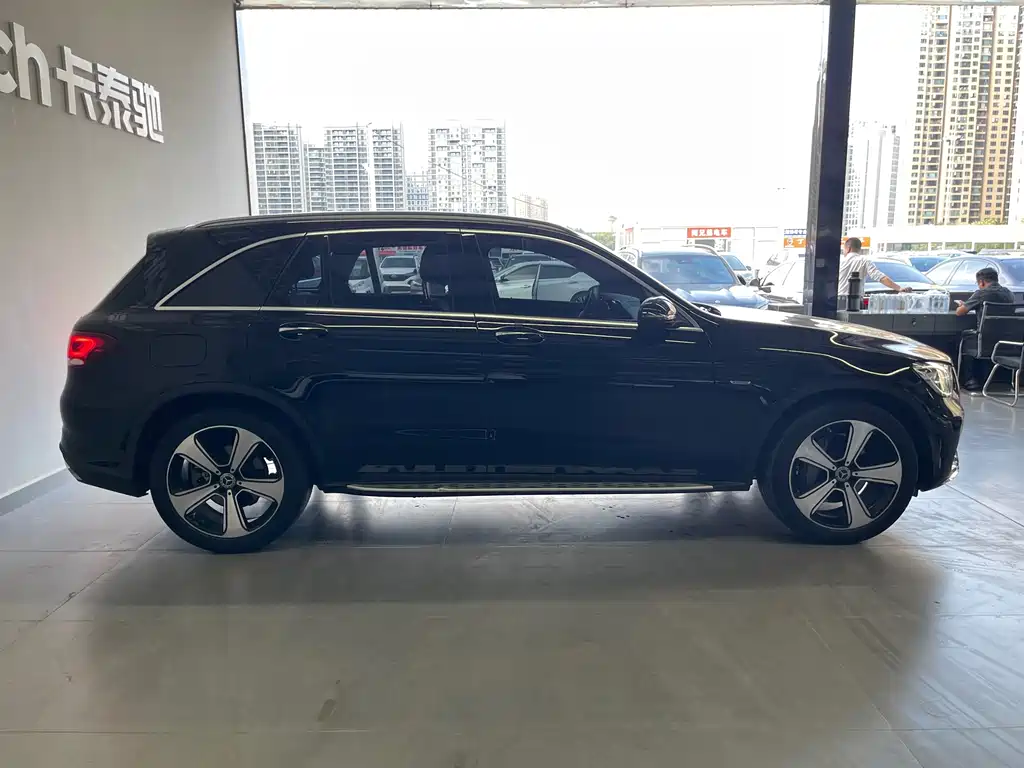 Mercedes-Benz GLC — миниатюра 7