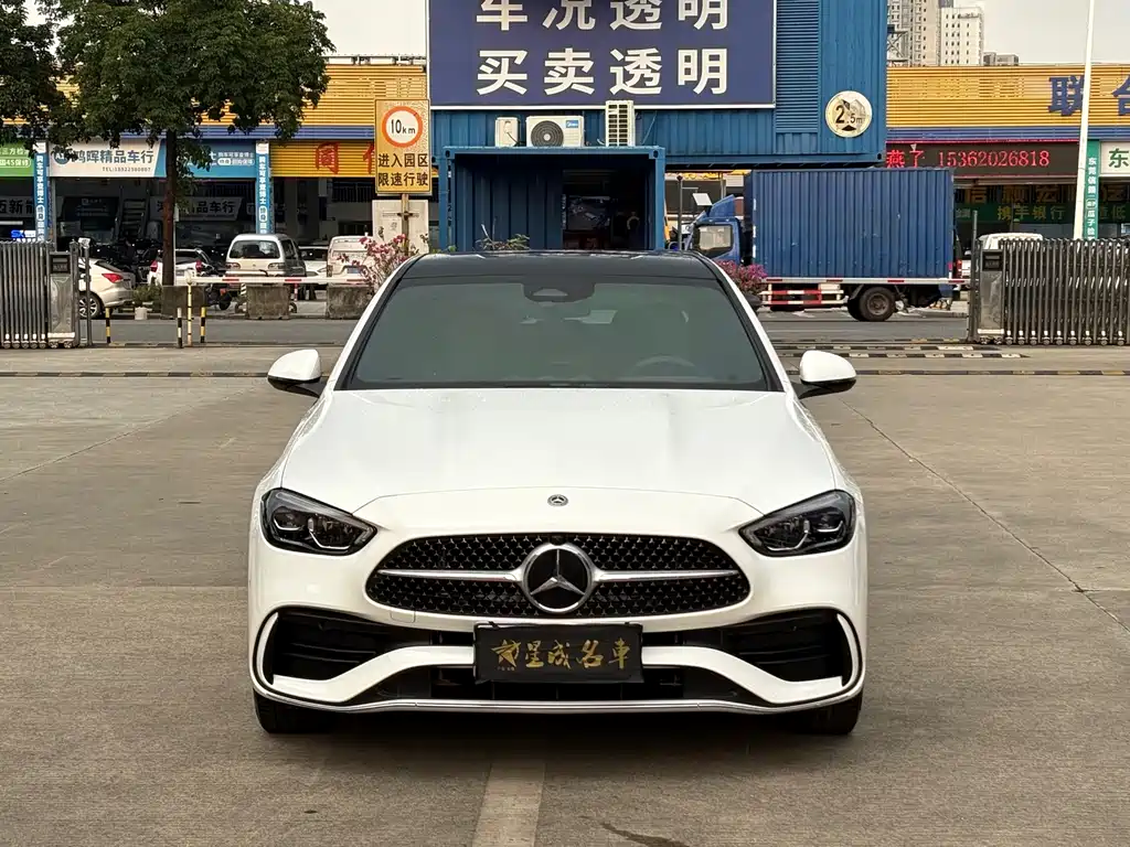 Mercedes-Benz C-Class — миниатюра 2