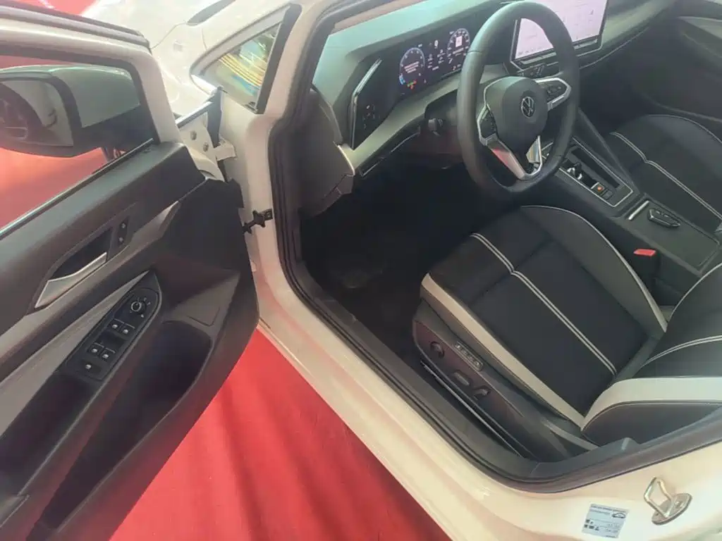 Volkswagen Golf — миниатюра 16