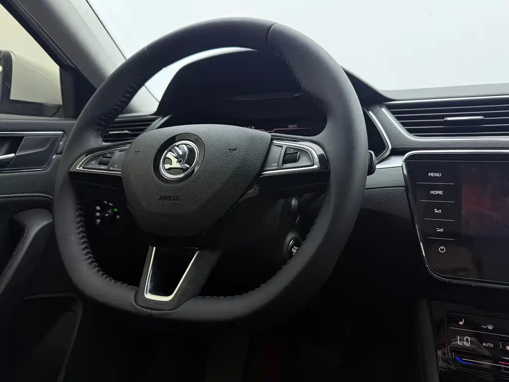 Skoda Superb TSI280 DSG Premium Edition, фото 13