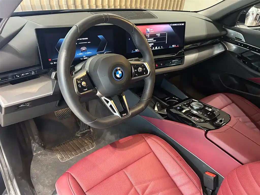 BMW i5 2025 eDrive 40L M Sport