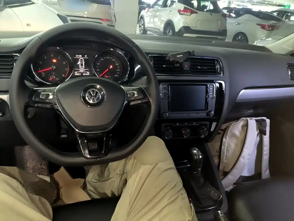 Volkswagen Sagitar — миниатюра 10