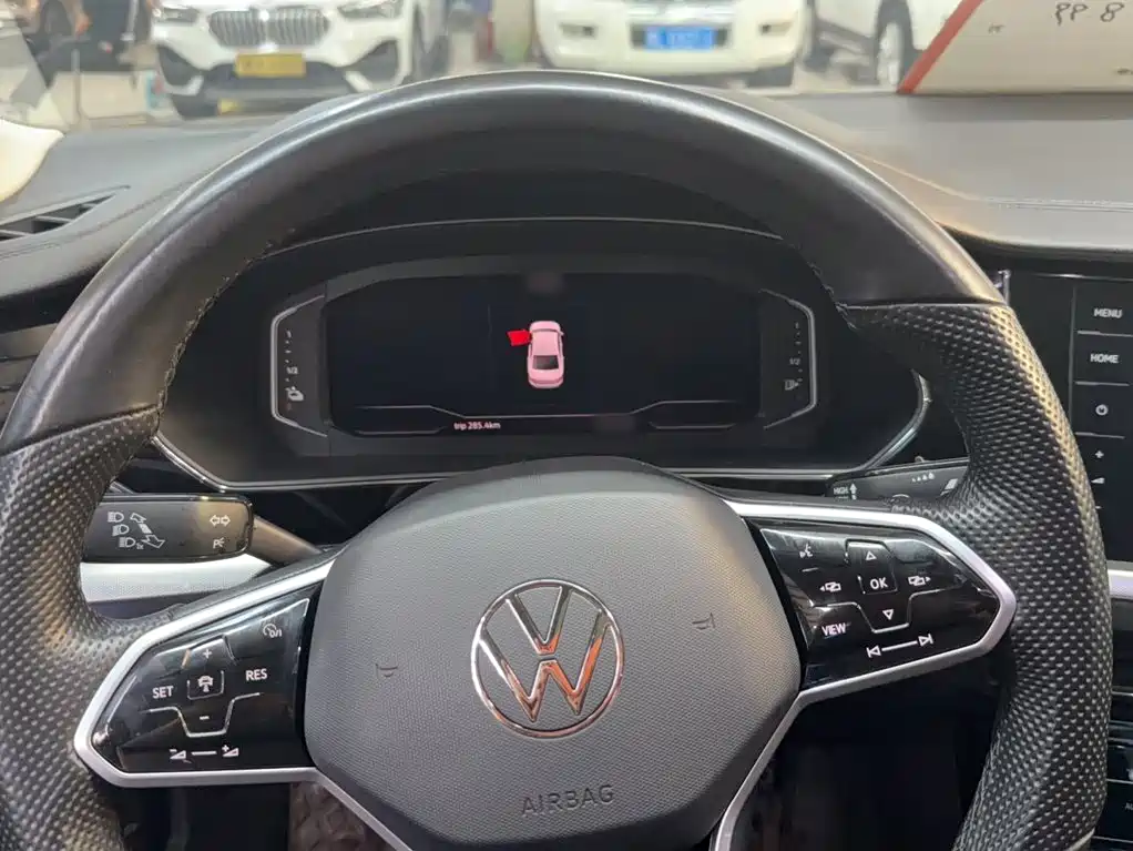 Volkswagen Passat PHEV — миниатюра 5