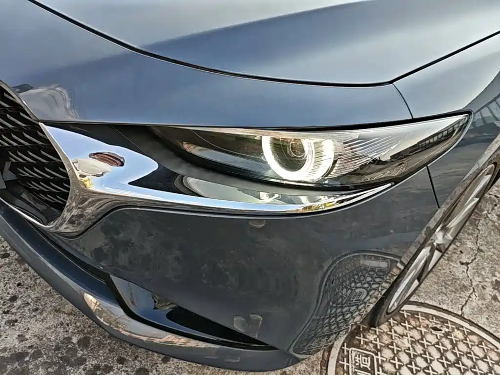 Mazda 3 Axela — миниатюра 24