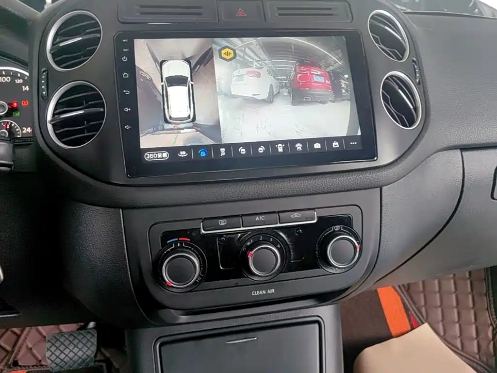 Volkswagen Tiguan — миниатюра 13