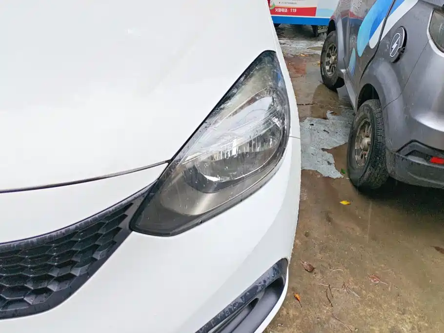 Honda Fit — миниатюра 5