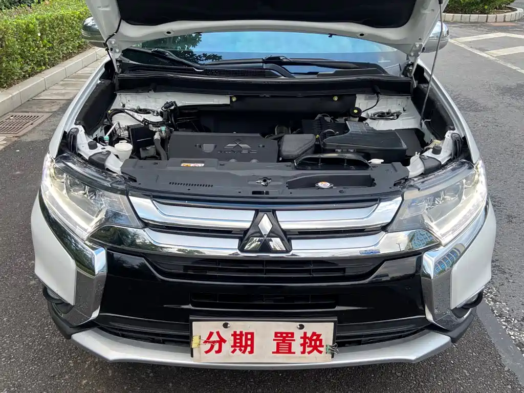 Mitsubishi Outlander — миниатюра 20