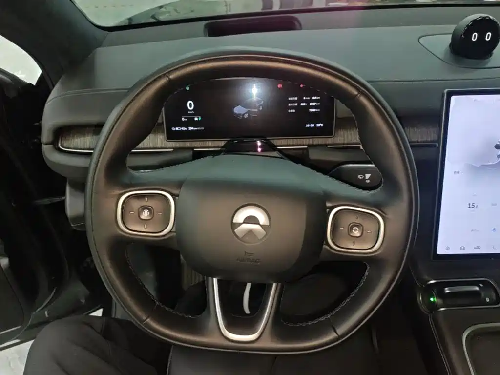 NIO ES6 — миниатюра 11
