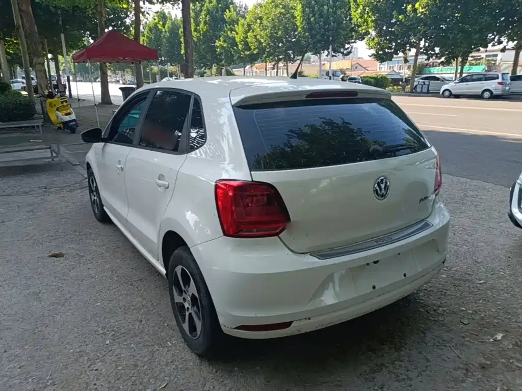 Volkswagen Polo — миниатюра 5