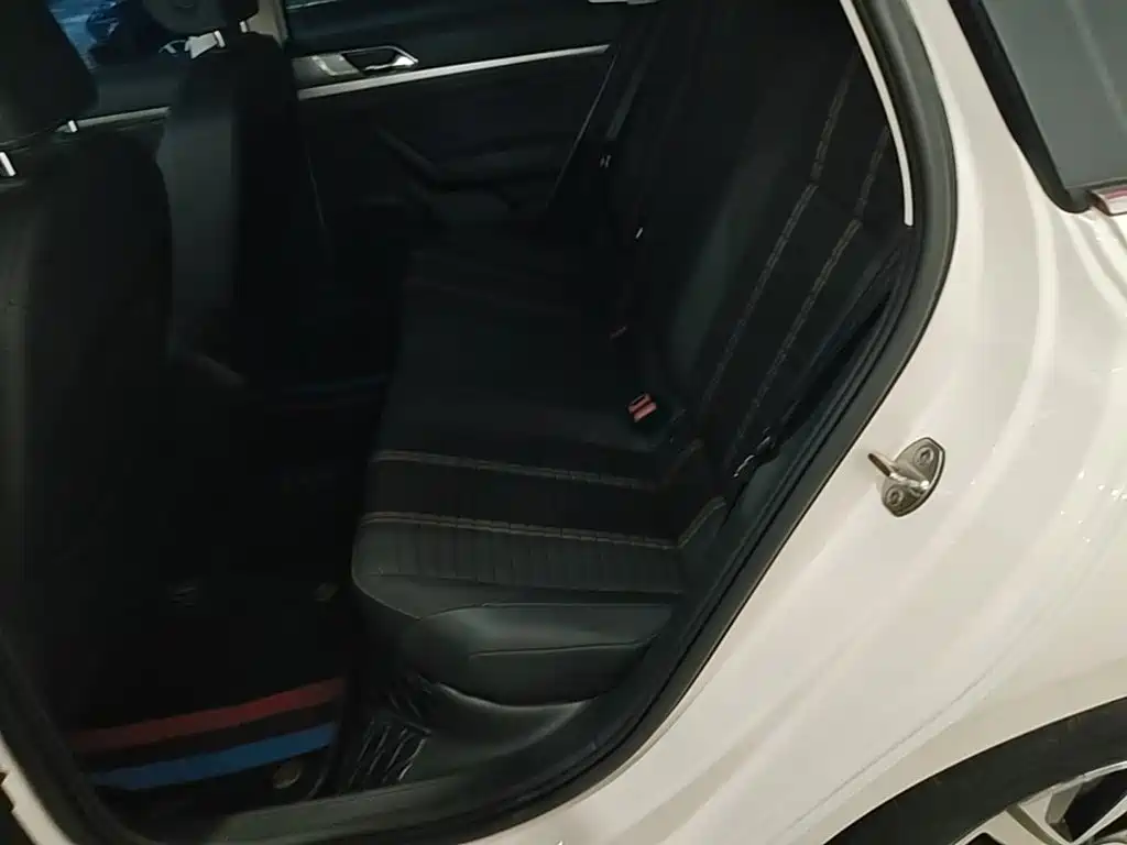Volkswagen Lavida — миниатюра 17
