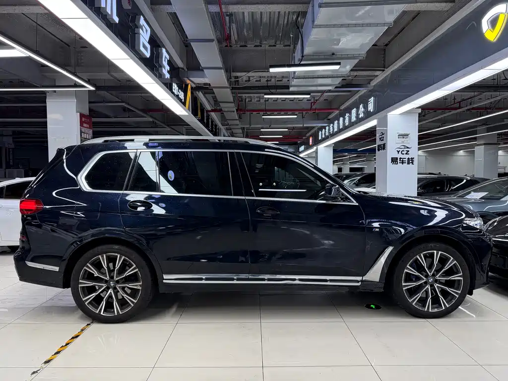 BMW X7 — миниатюра 8