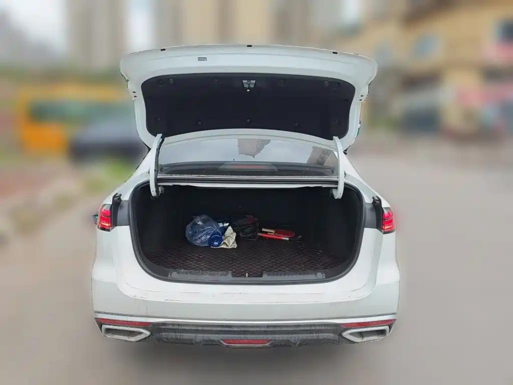 Geely Emgrand — миниатюра 15