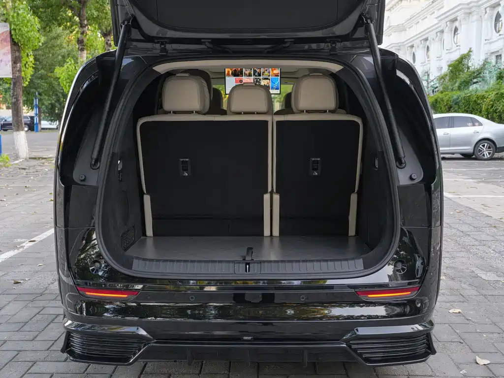 Li Auto Li MEGA — миниатюра 9