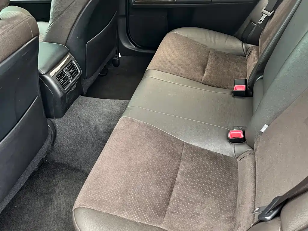 Toyota Reiz 2013 2.5V