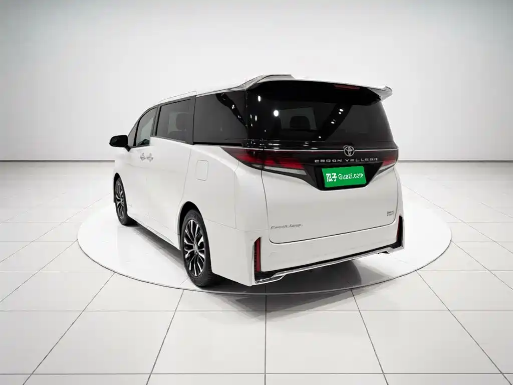 Toyota Vellfire — миниатюра 25