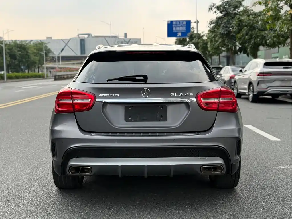 Mercedes-Benz GLA AMG — миниатюра 6