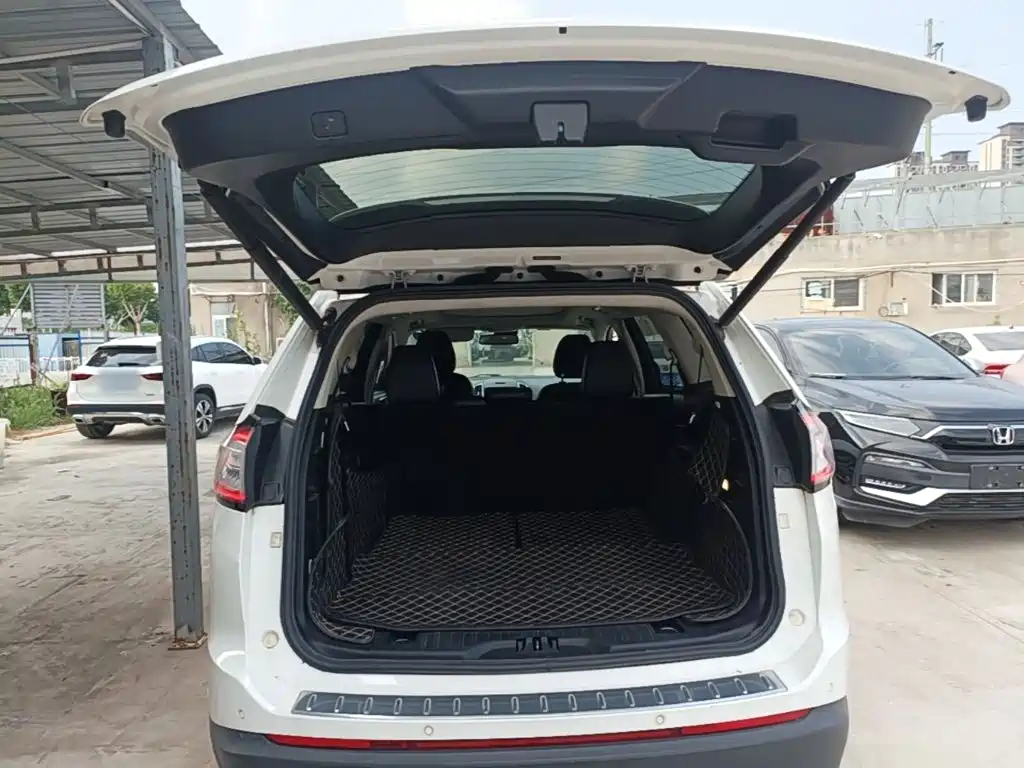 Ford Edge — миниатюра 19