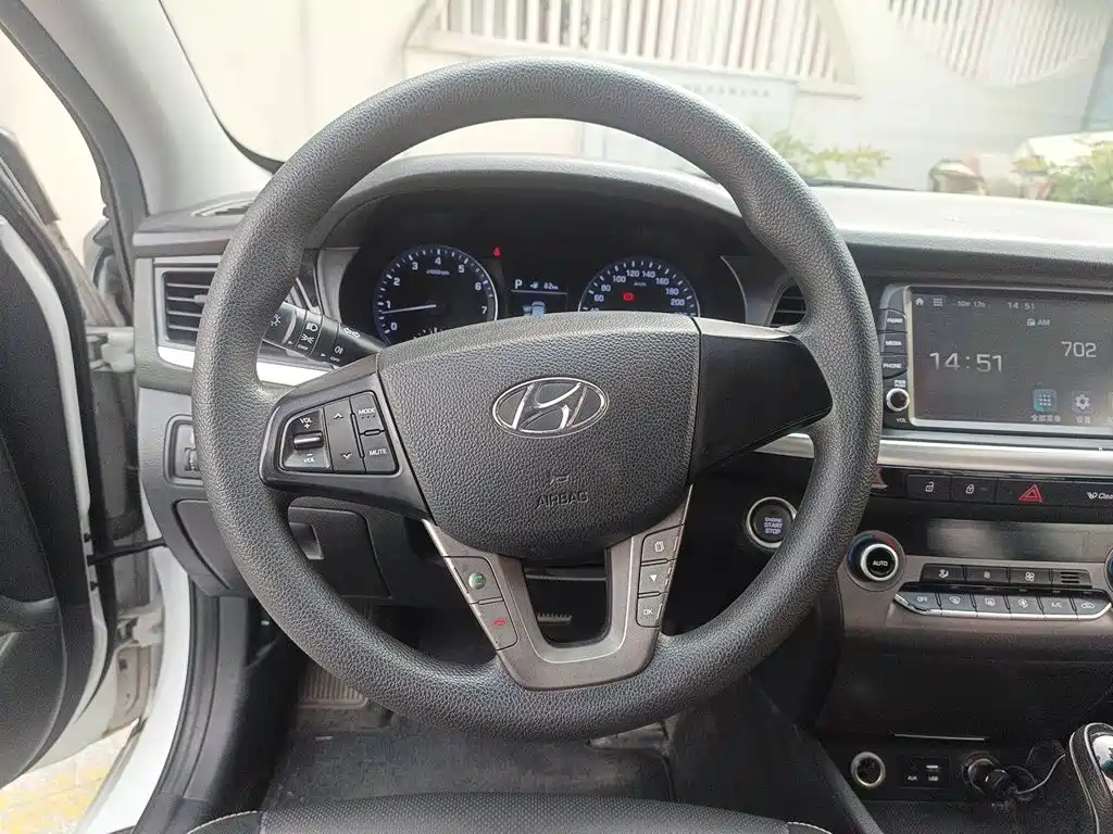 Hyundai Mistra — миниатюра 6