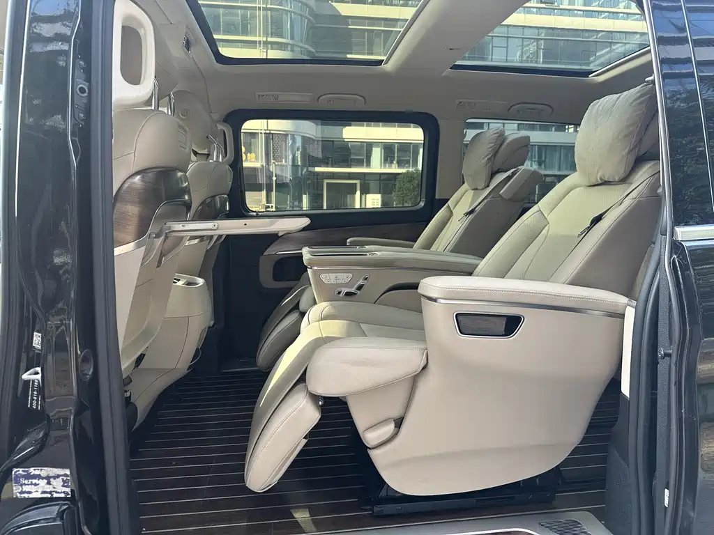 Mercedes-Benz V-Class — миниатюра 9
